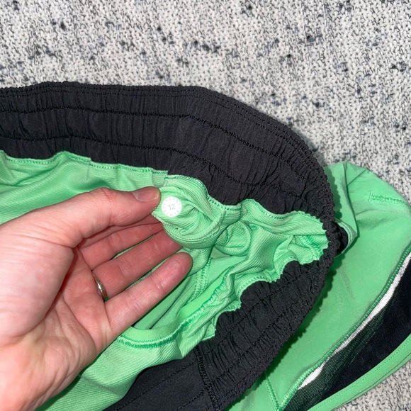 Lululemon hotty hot shorts - Picture 4 of 10